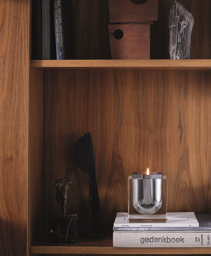 croppedimage680825-P-Lee-Broom-Self-Portrait-Candle-1