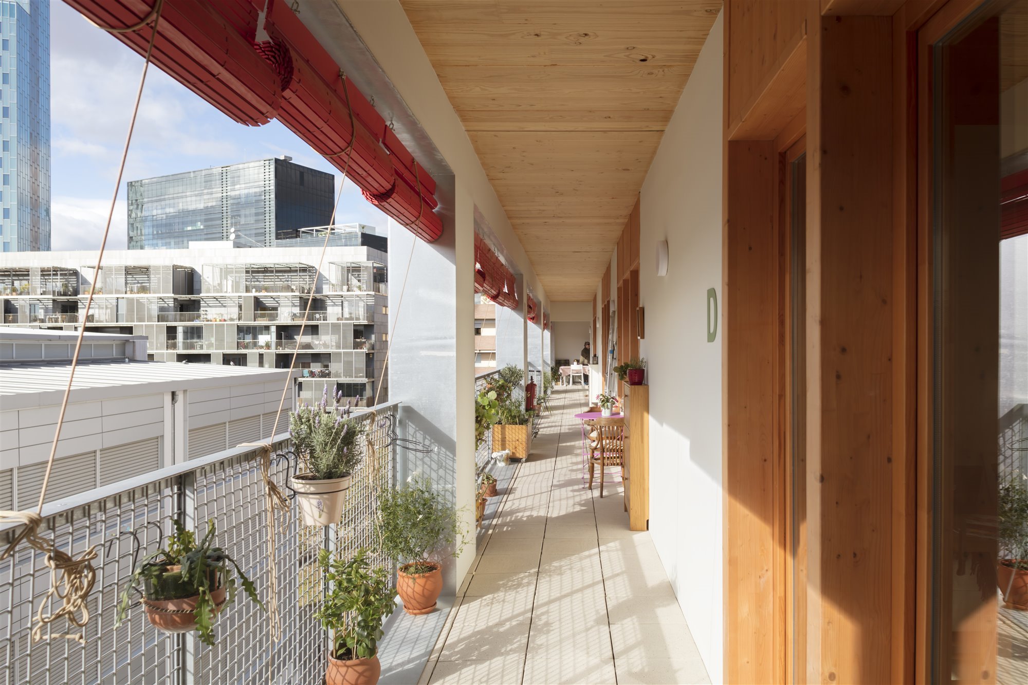 Terraza La balma vivienda cooperativa