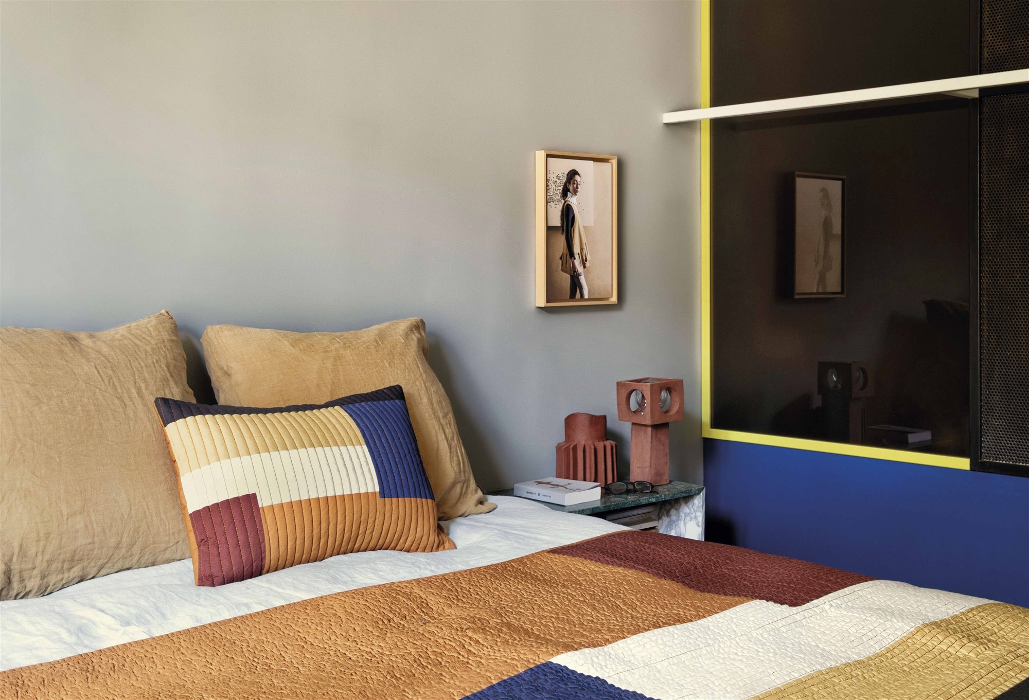 La casa de la fundadora de Milk Magazine dormitorio
