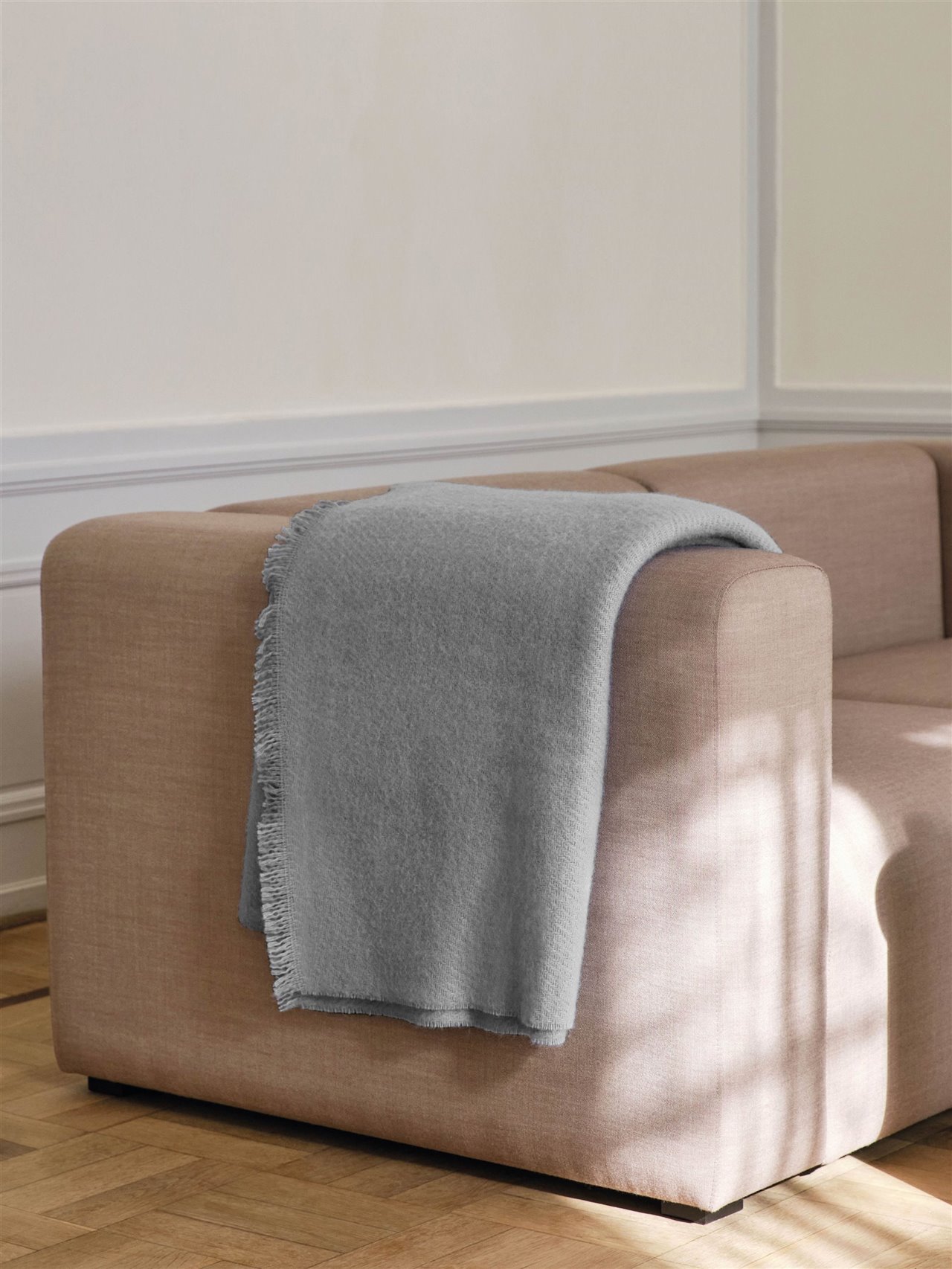 Mags-2,5-Seater-comb-1-Remix-326 Mono-Blanket-steel-grey