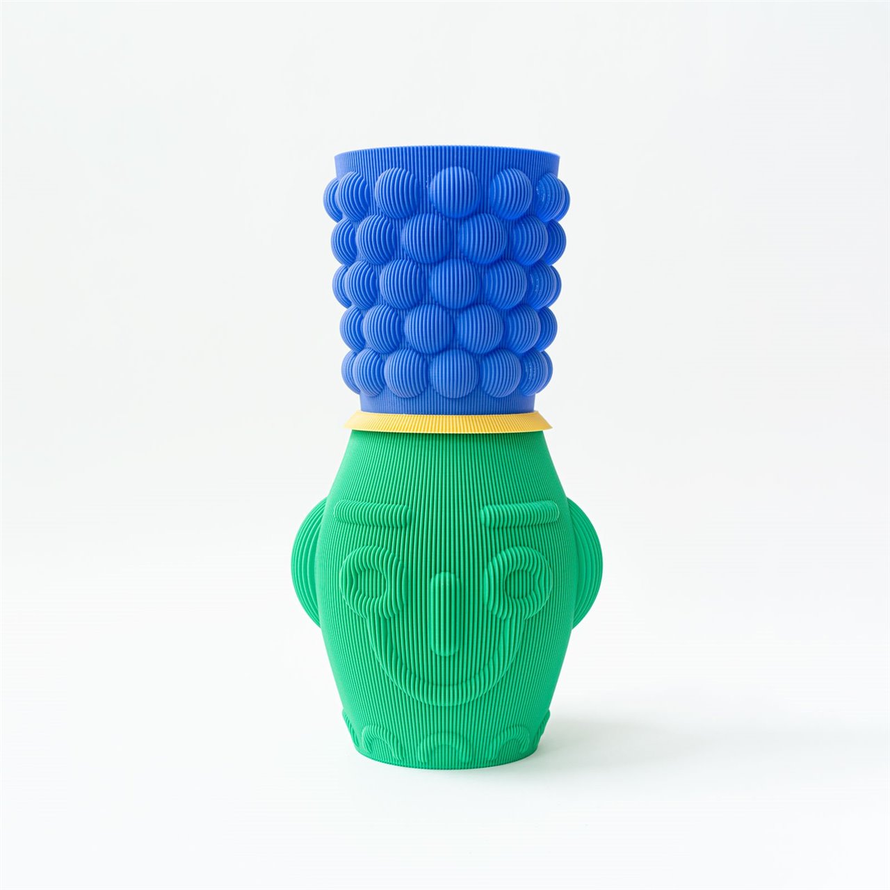 Las piezas se pueden personalizar los colores, teniendo disponible multitud de combinaciones.
