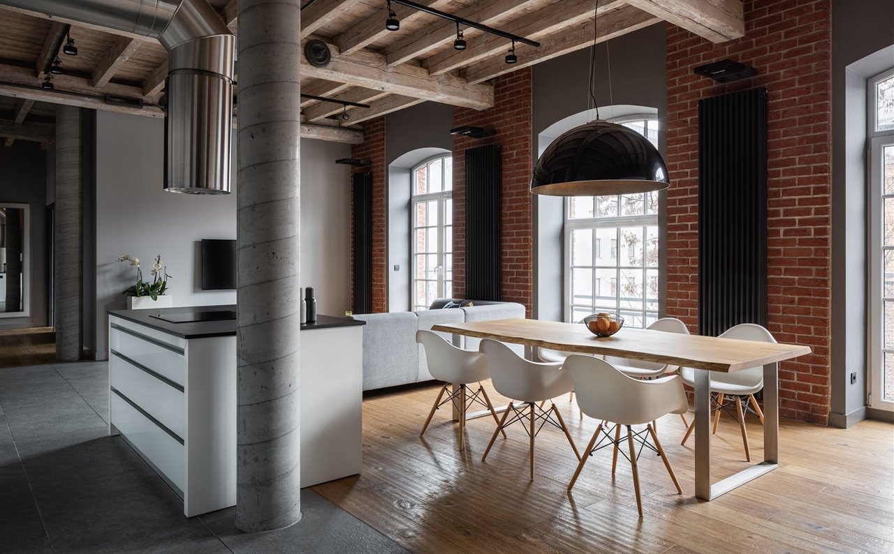 ¿Cómo se amuebla un loft? Esta es una propuesta en Malasaña (Madrid) del interiorista Rober Quiñones-Her, de RQH Studio. 