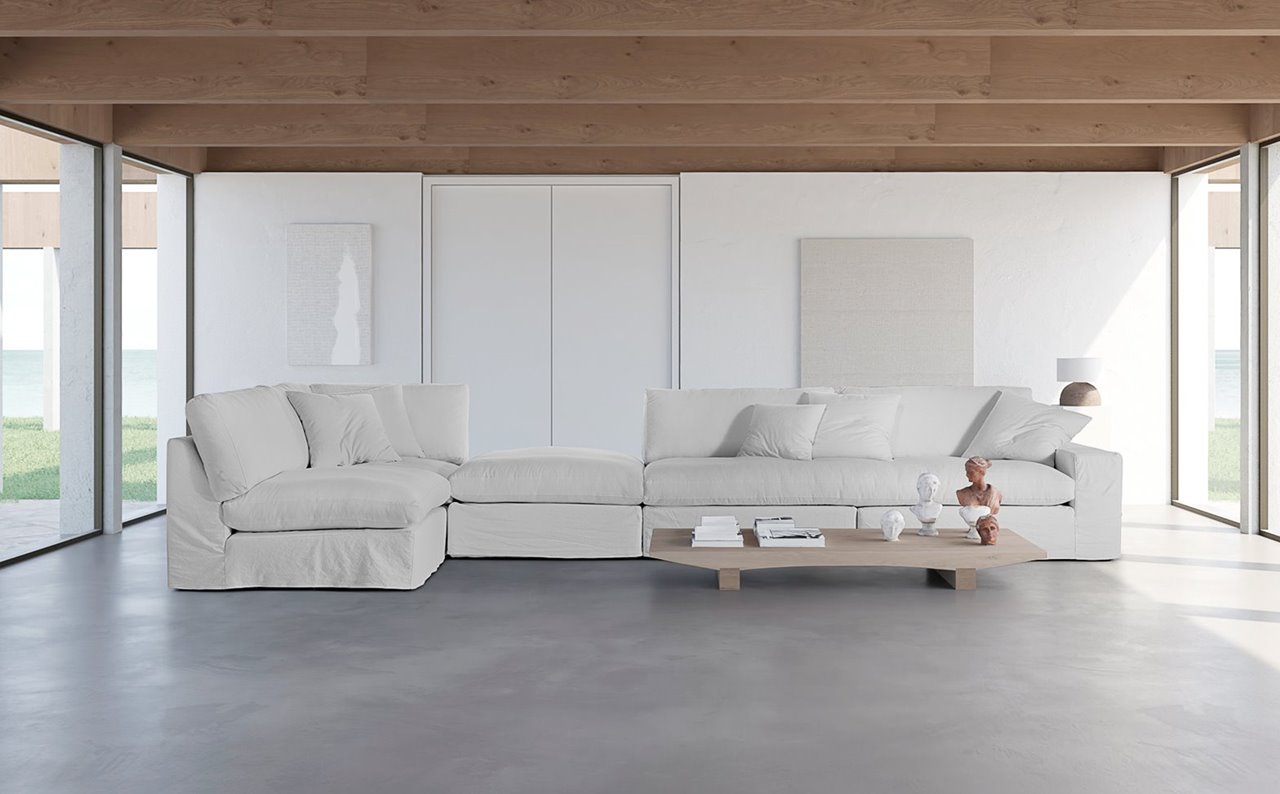 Para elegir un sofá, las medidas, la estructura o la tapicería importan.