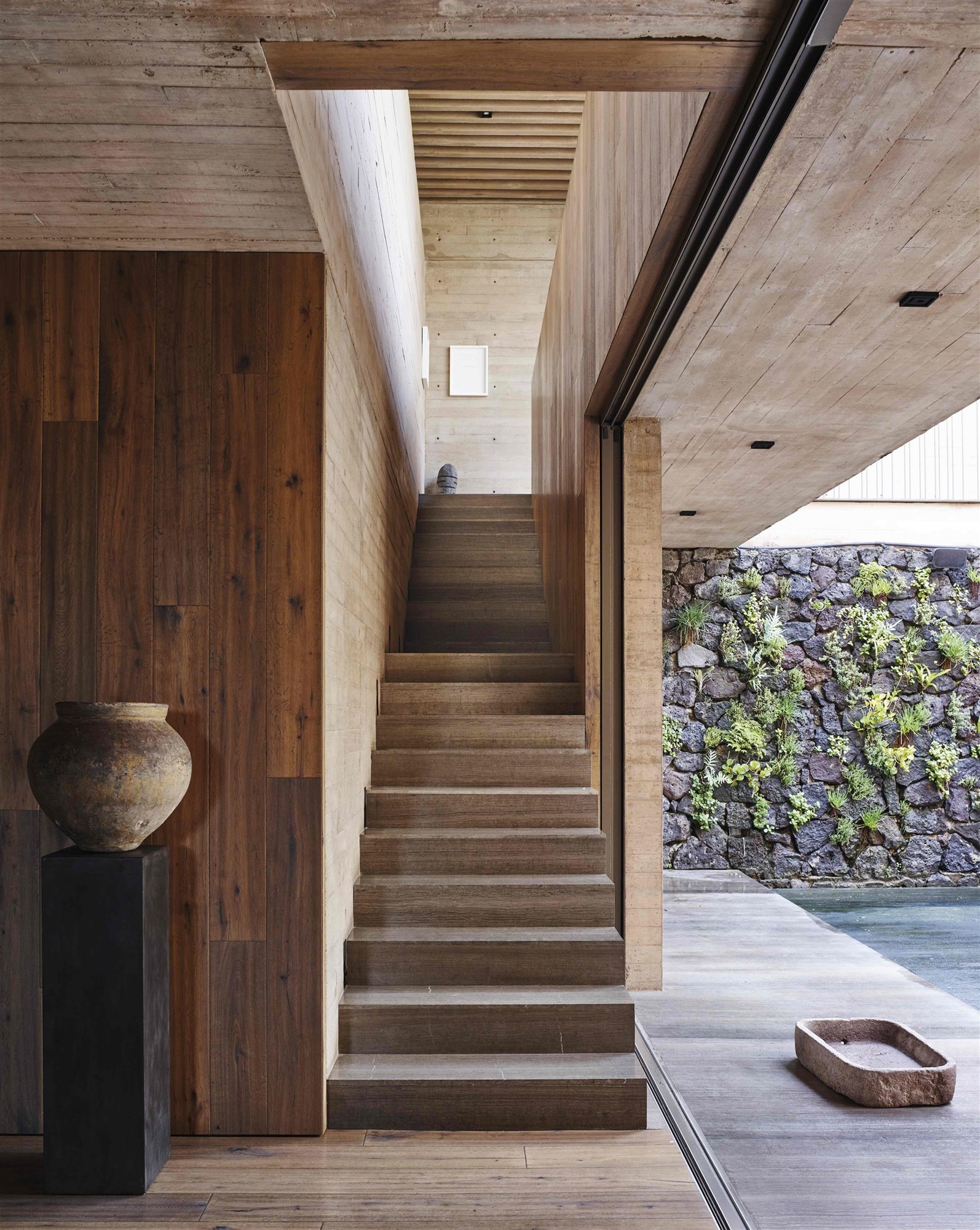 Manuel Cervantes casa mexico escalera