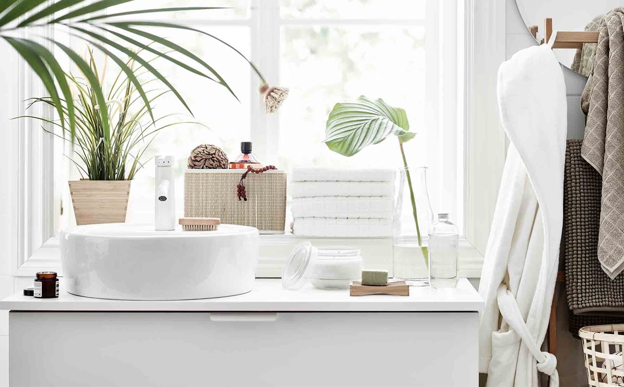 Baño con productos de cosmetica