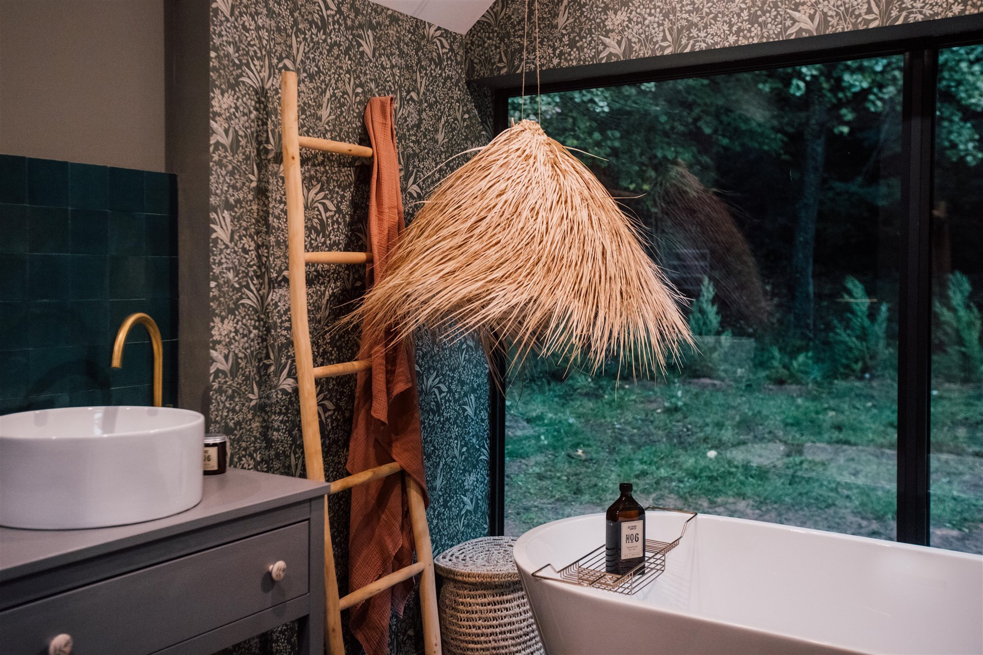 bañera cabaña de madera 