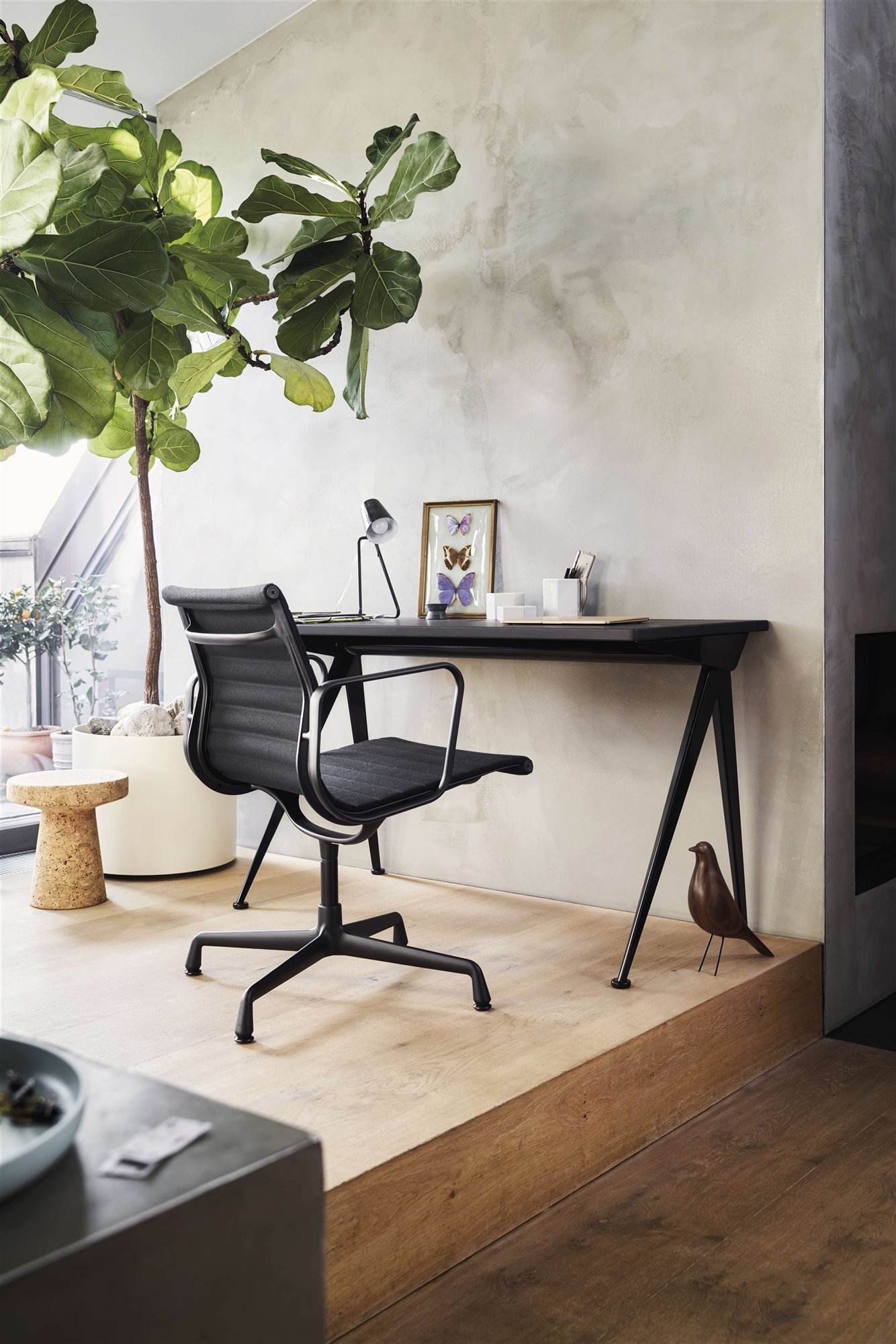 2578533 Aluminium-Chair-EA108-Black-Version-Compas-Direction-Cork-Stool-Eames-House-Bird master