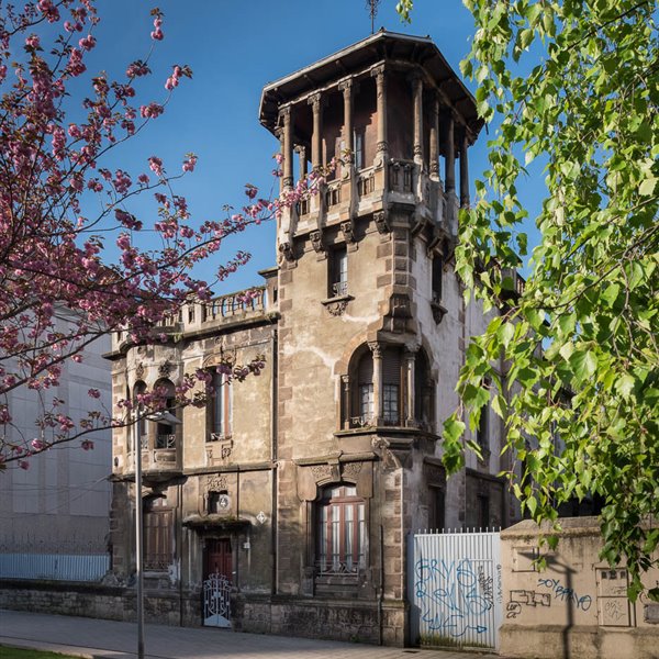 ¡Salvemos el palacete de Del Busto en Gijón!