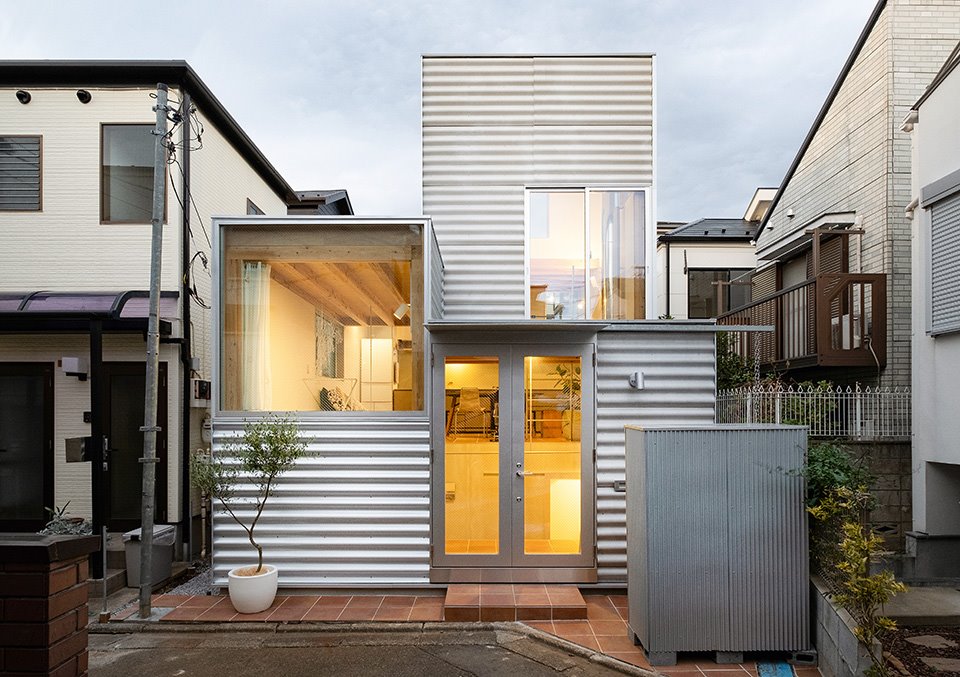 404A SMALL HOUSES XX 00600