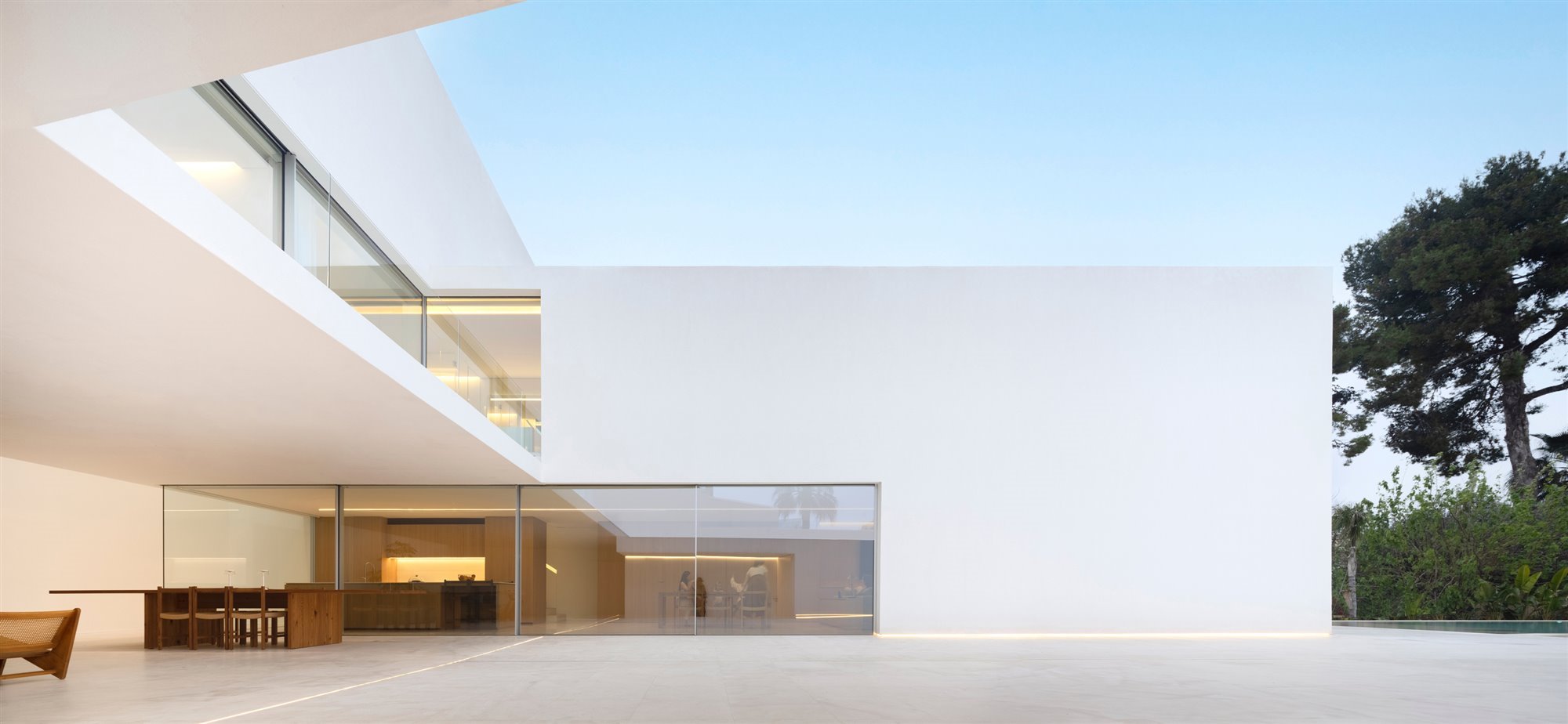 FRAN SILVESTRE ARQUITECTOS THE EMPTY HOUSE PHOTO LQ 006 FERNANDO GUERRA