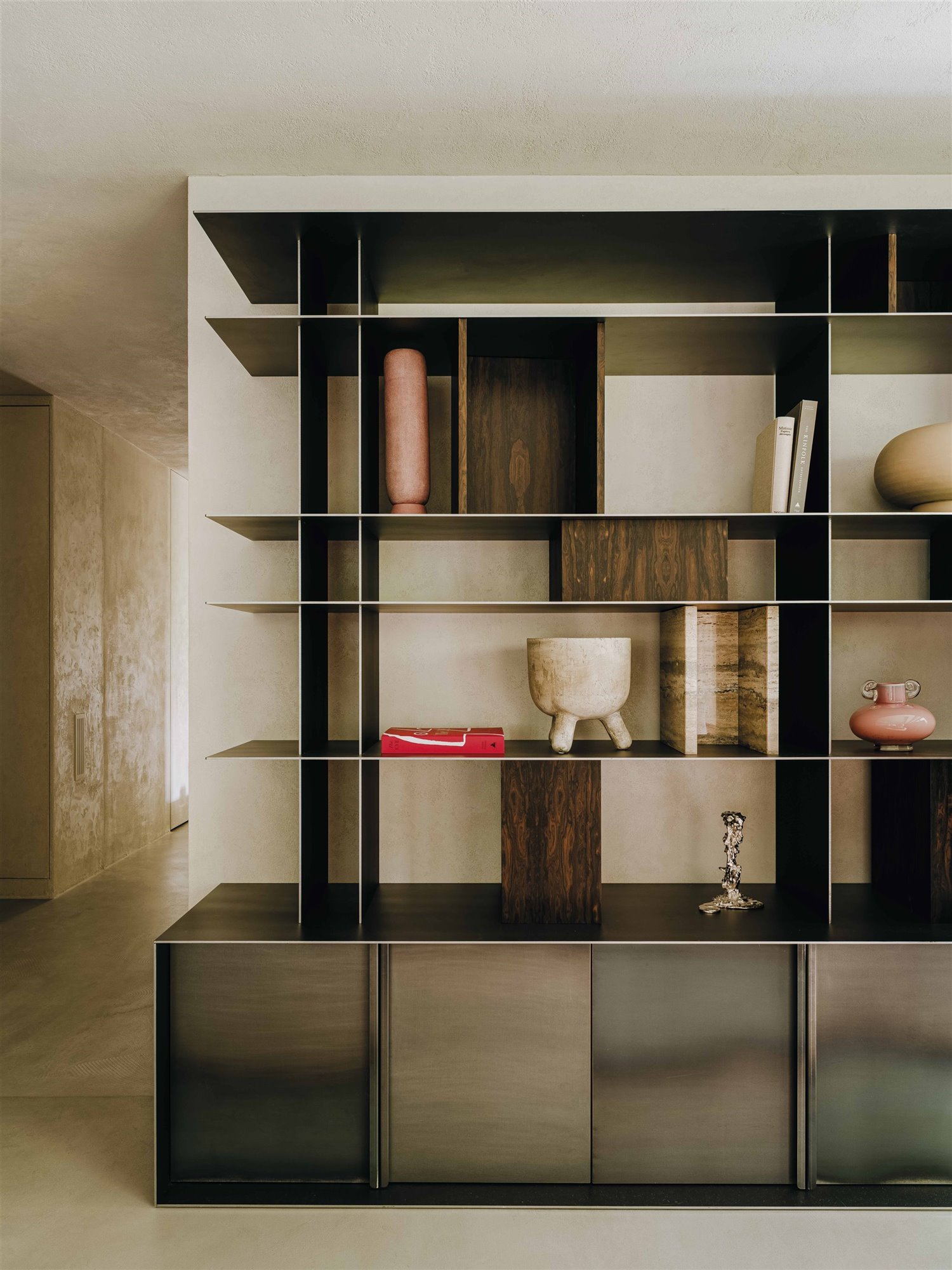 Paradowski Studio estanteria