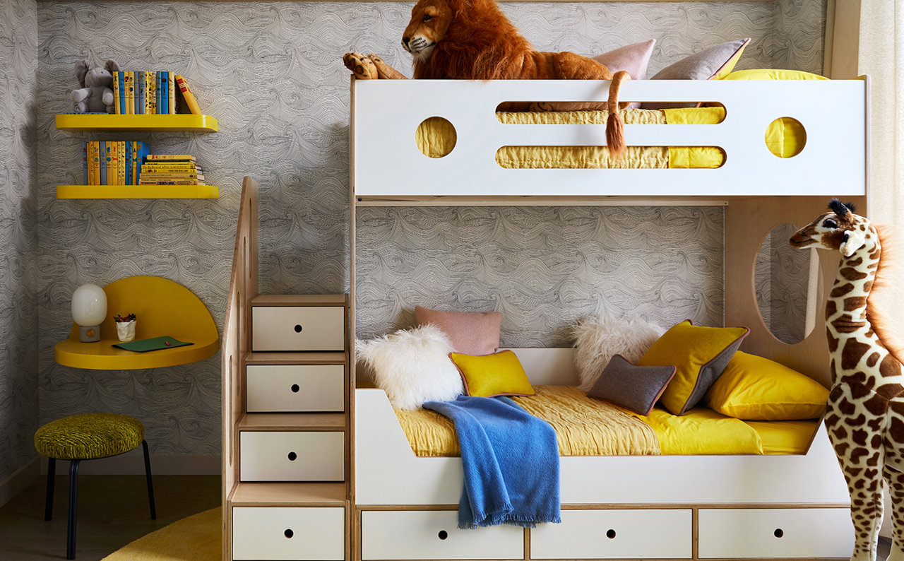 Habitación infantil con literas de una casa diseñada por Jamie Bush