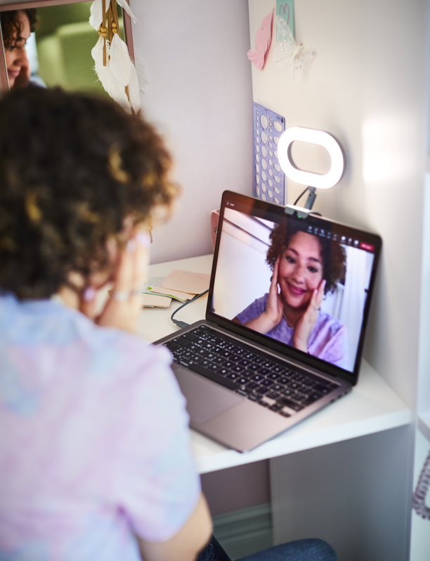 Ikea presenta un aro de luz por menos de 10 euros que te hará brillar en tus videoconferencias