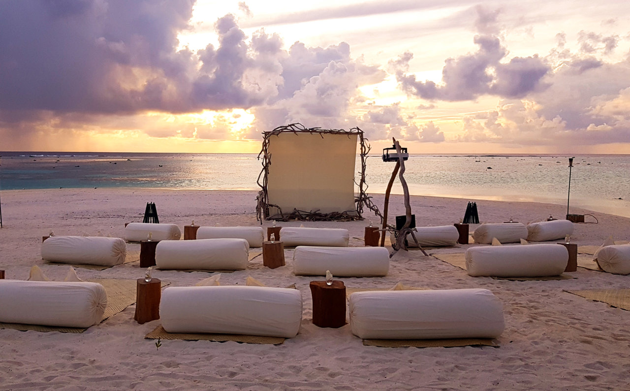 Cine en la playa al aire libre en The Brando