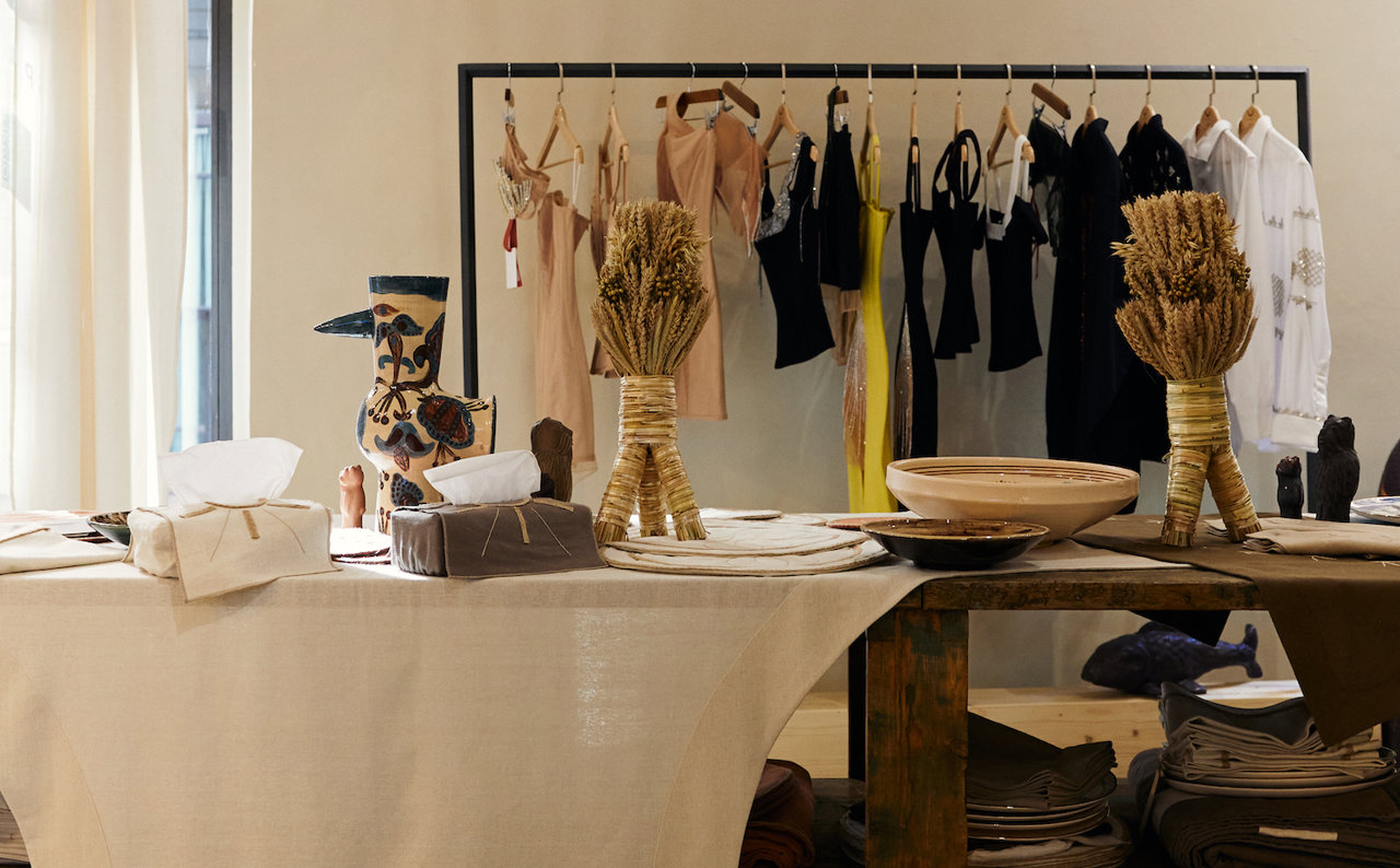 Cerámica, cestería, objetos de mesa y moda fruto de la creatividad ucraniana se dan cita en el showroom U Space de Barcelona