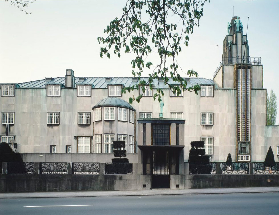 Museo de Arte e Historia. Exposición 'Josef Hoffman: más allá de la belleza y la modernidad'.