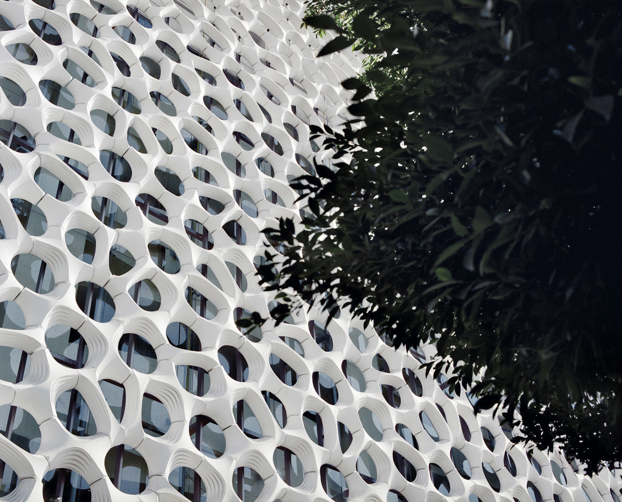 Fachada de la Torre de Especialidades Médicas en Ciudad de México