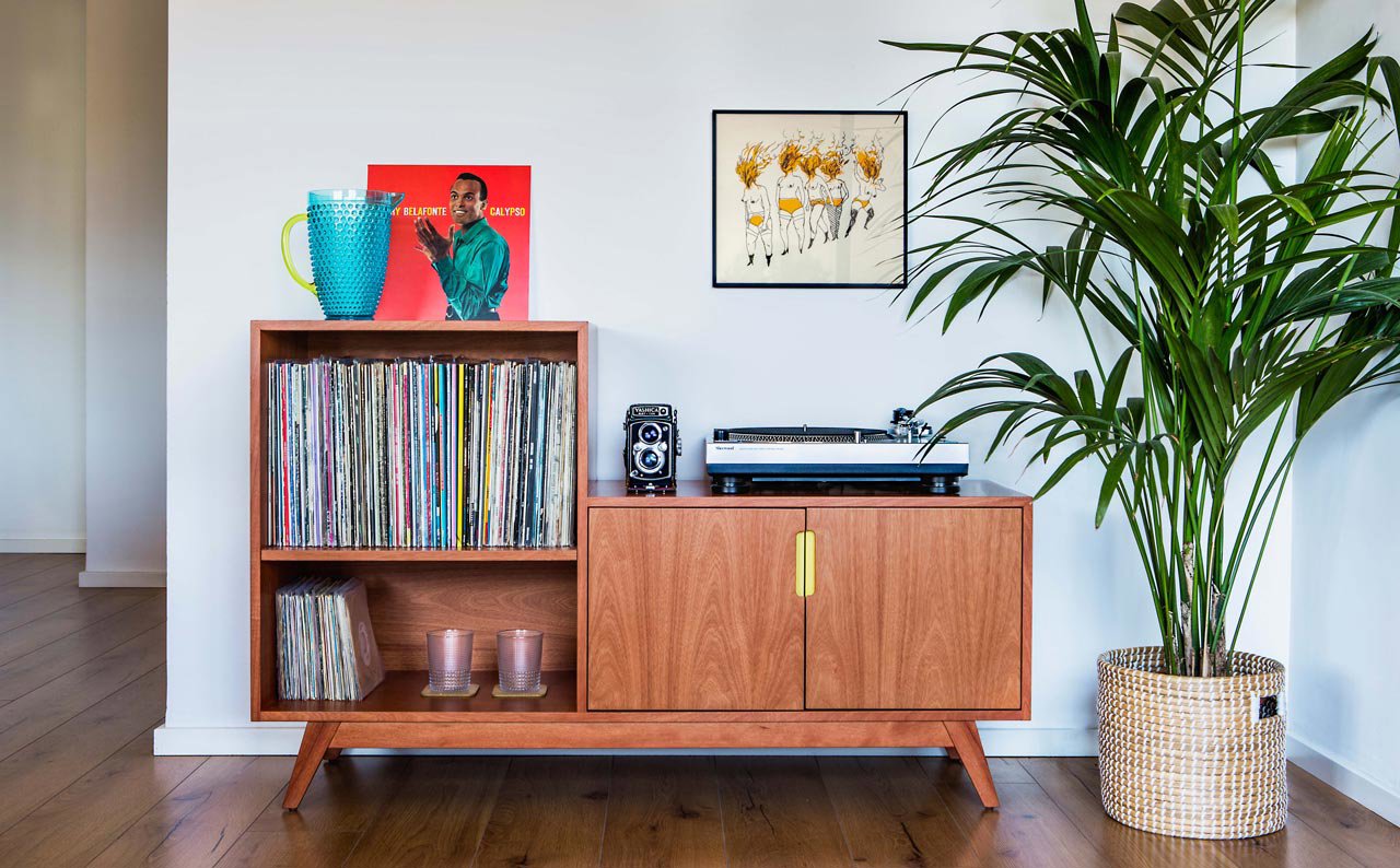 El mueble perfecto para tus vinilos existe y lo hemos encontrado.
