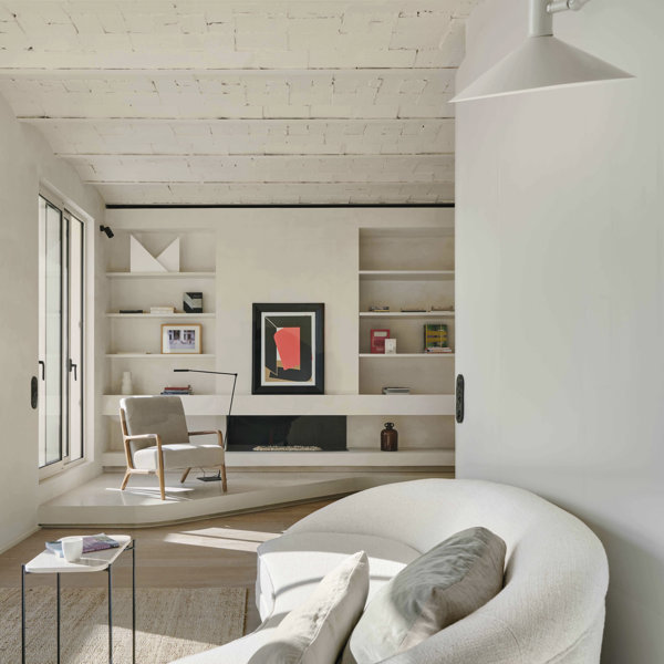 Este ático de Gràcia en Barcelona se ha convertido en un loft moderno para descansar