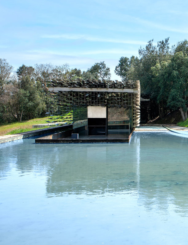 Una obra maestra de RCR Arquitectes que puedes comprar