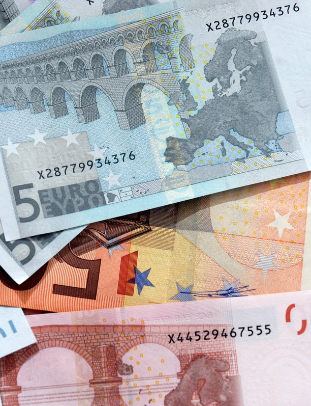 El secreto mejor guardado de los billetes de EURO: la loca historia que hay detrás de sus dibujos