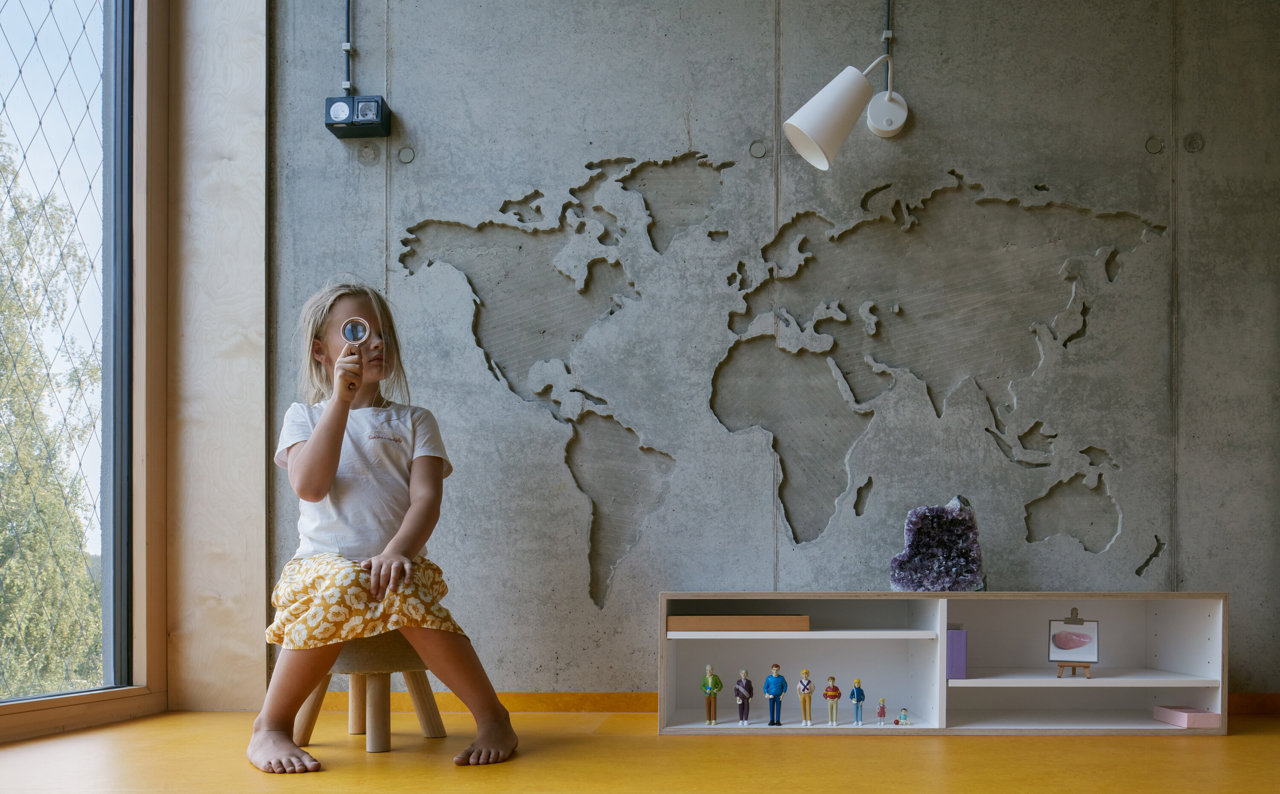 "Hemos creado un edificio en el que los niños serán libres para holgazanear, para desarrollarse con naturalidad y la arquitectura satisfará sus necesidades".
