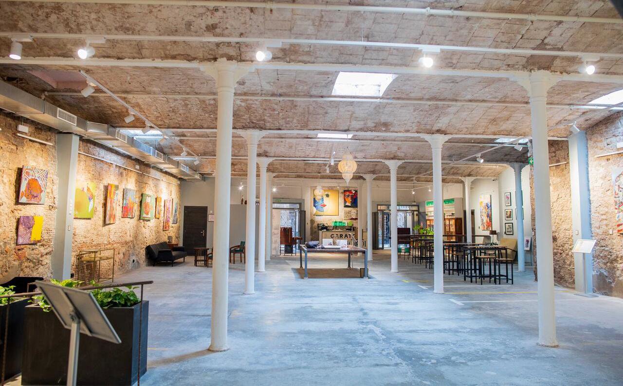 Patricia Cancelo ha comisariado el arranque de Palau Dalmases Art Gallery como nuevo espacio dedicado al arte en la Ciudad Condal.