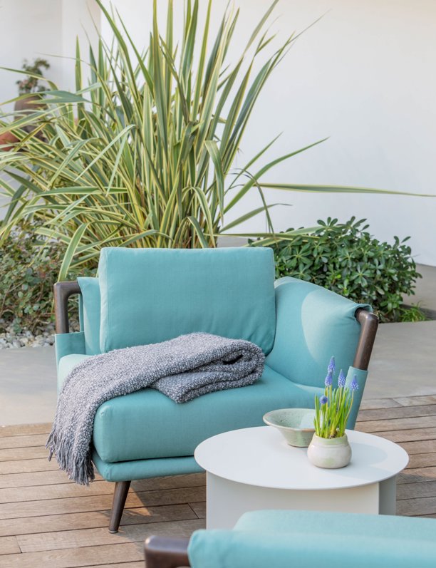 Gaudí estaría orgulloso de esta elegante colección de mobiliario outdoor 