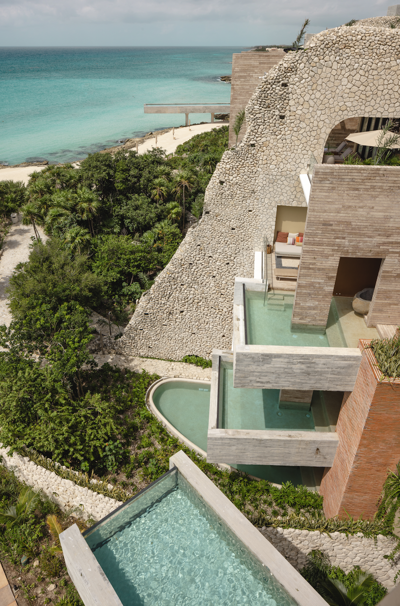 Todas las habitaciones ofrecen vistas al mar