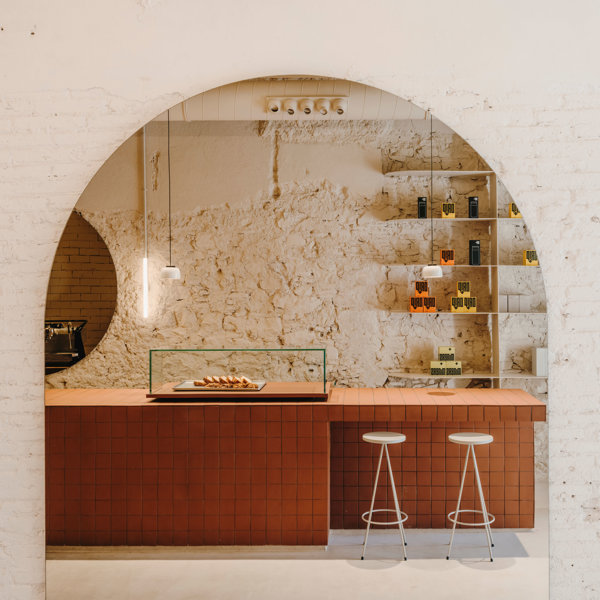 Barcelona tiene nueva cafetería de diseño firmada por uno de nuestros favoritos