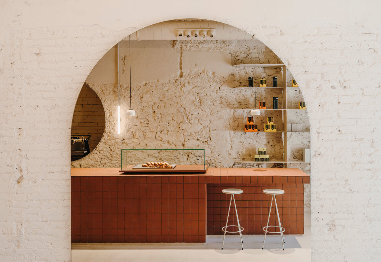 Barcelona tiene nueva cafetería de diseño firmada por uno de nuestros favoritos