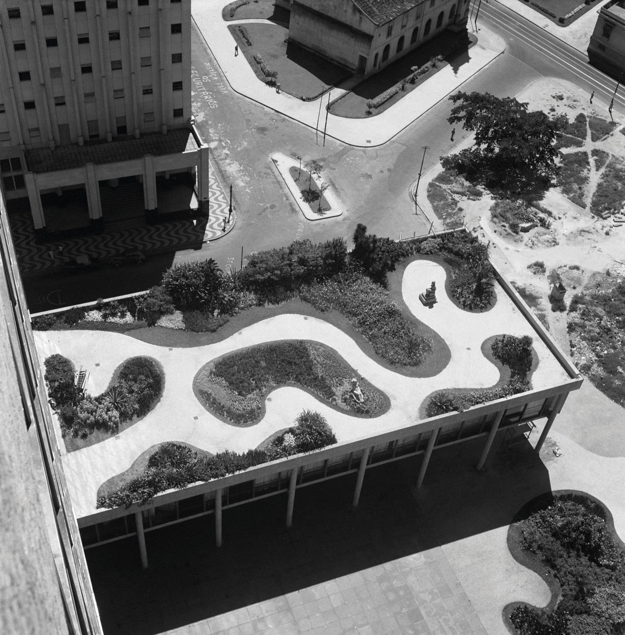 Cubierta del edificio Gustavo Capanema en Río de Janeiro, de Roberto Burle Marx (1955)