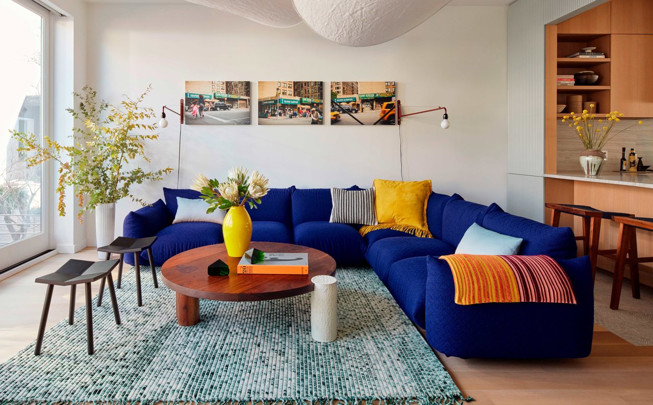 Sala de estar con salida al patio trasero