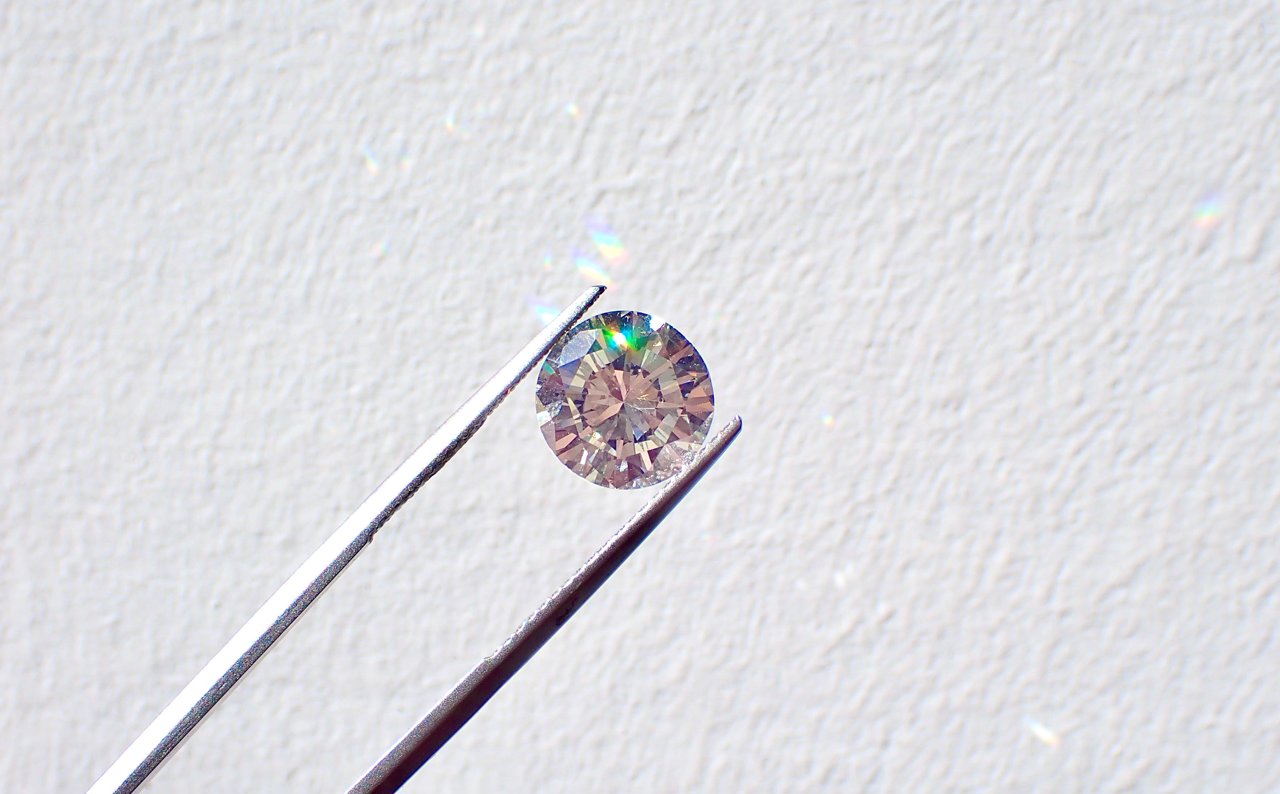 Los diamantes son piedras preciosas muy utilizadas en el sector de la joyería