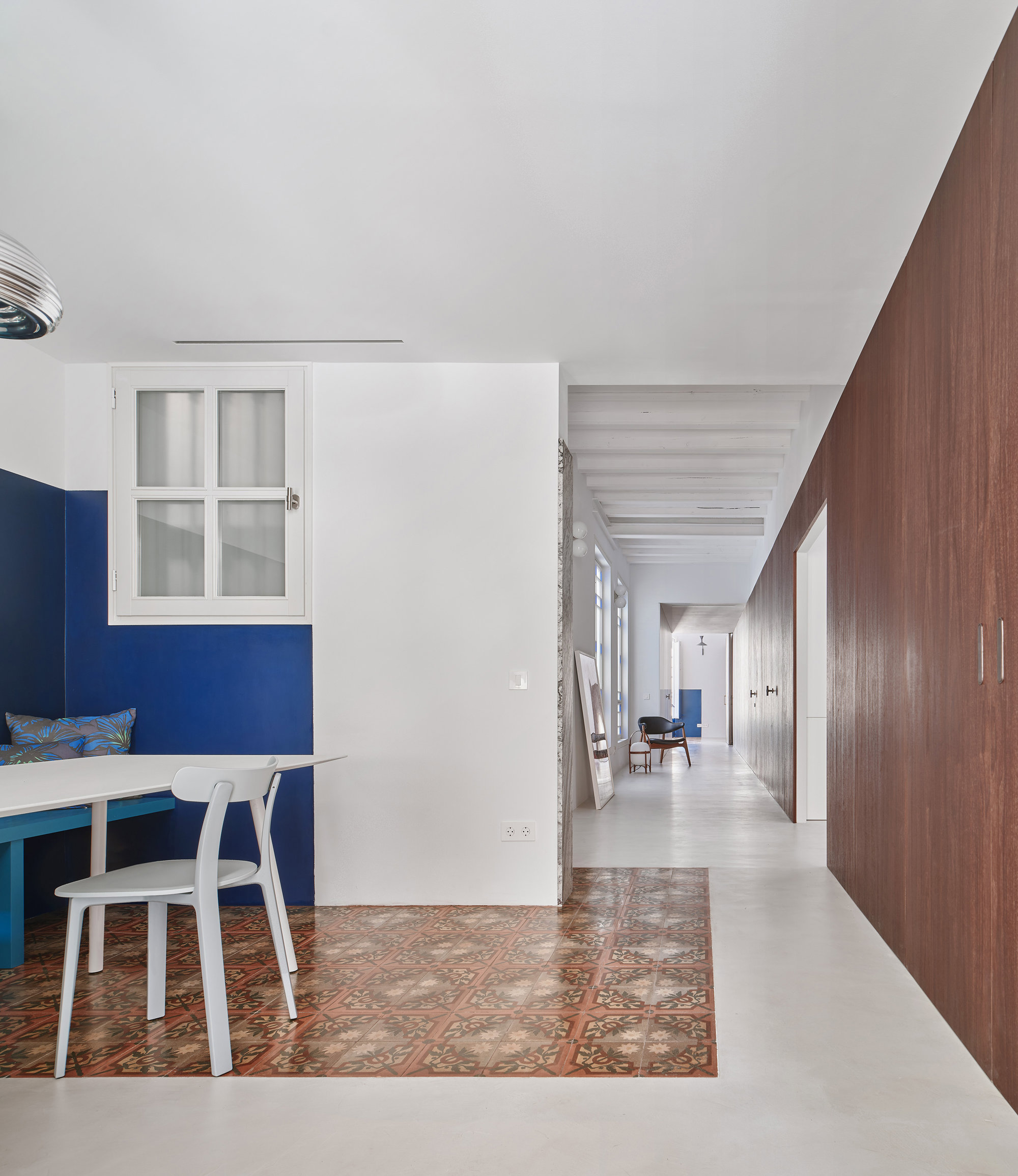 pasillo y comedor madera baldosa hidráulica