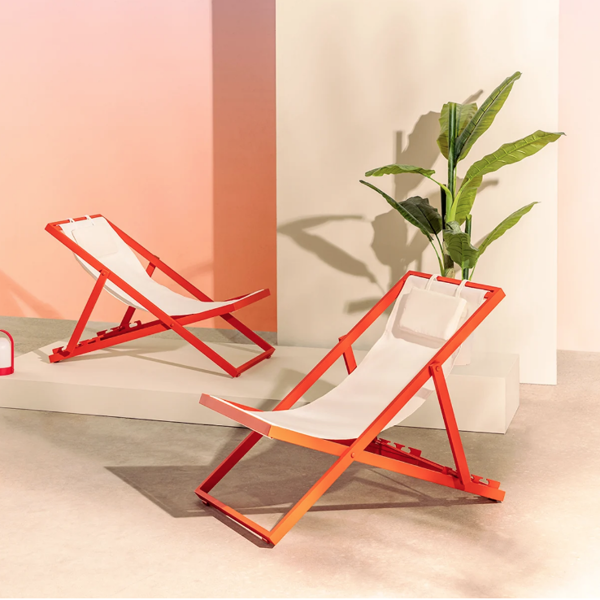8 tumbonas plegables para este verano (y olvidar la típica silla de playa) 