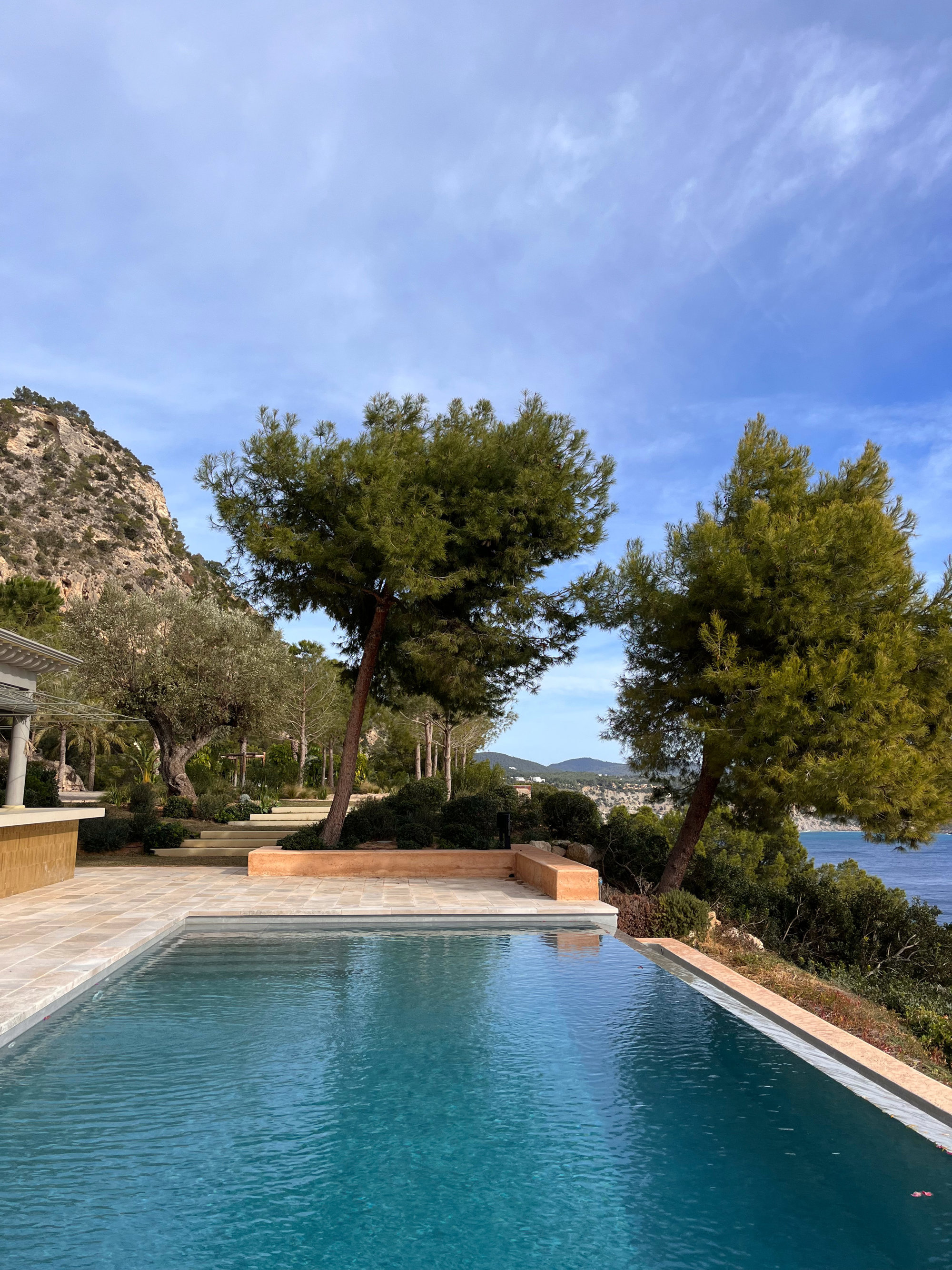 En la Mallorca más rural, asomada al Mediterráneo.