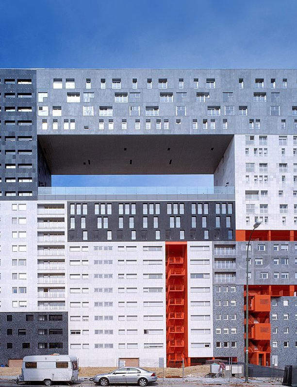 Los 15 edificios más feos de España (ordenados de más a menos)