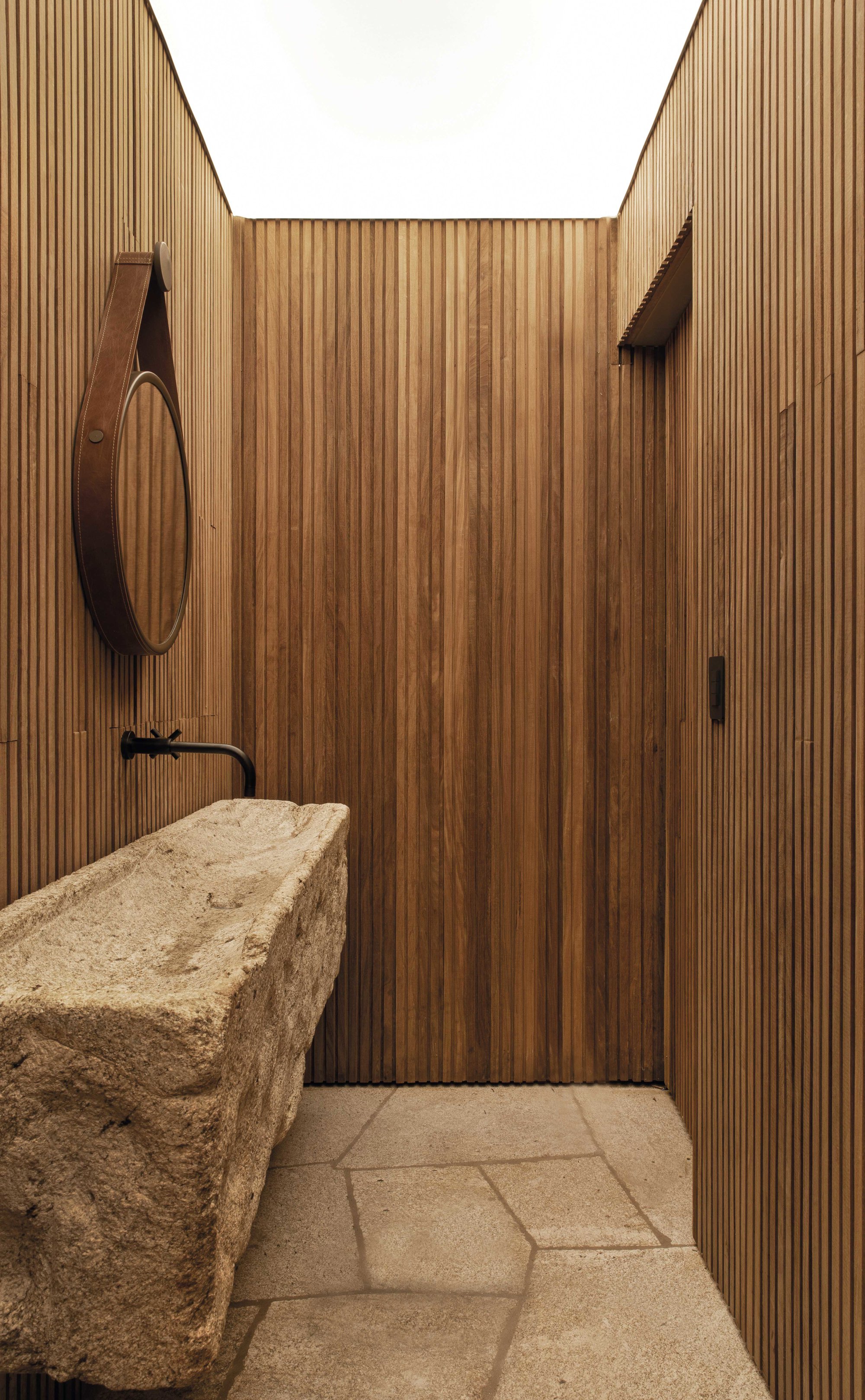 El baño a cielo abierto