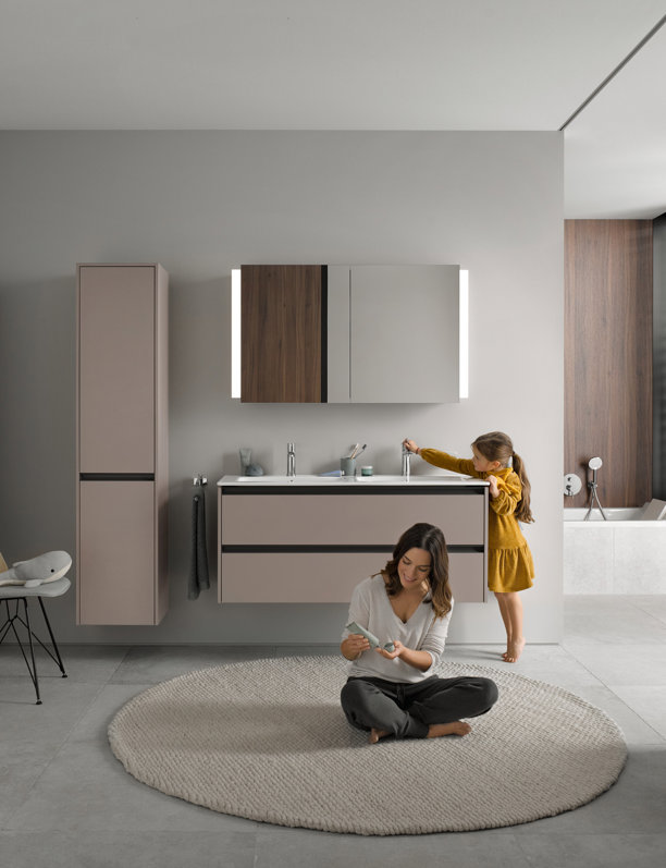 Cómo diseñar un baño práctico y relajante para toda la familia