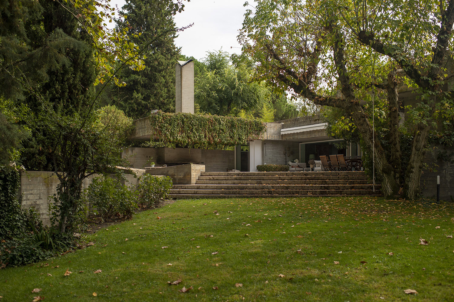 La Casa Carvajal es uno de los mejores ejemplos de arquitectura brutalista en España.