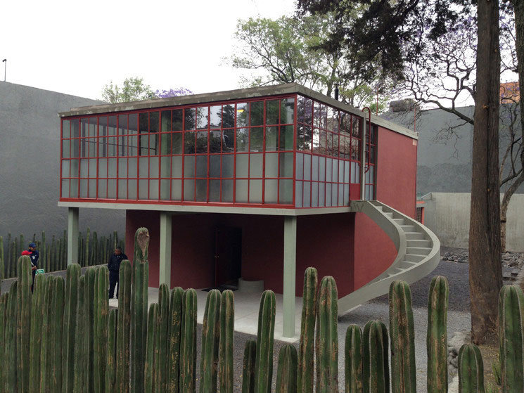Casa de Juan O'Gorman en  en el número 81 de la calle Palmas, en San Ángel (Ciudad de México).