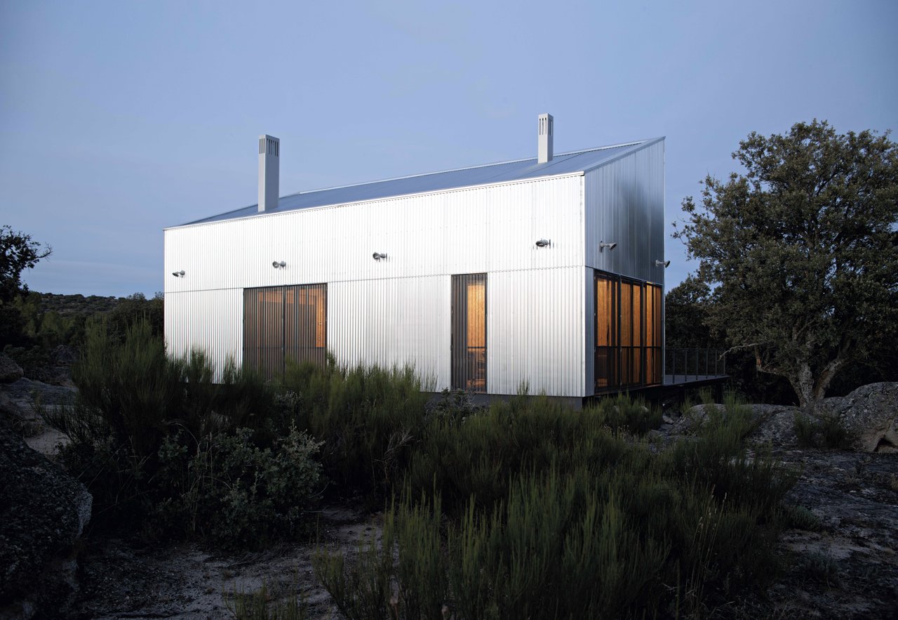 La Casa Garoza, de Herreros Arquitectos (2010), fue una de las primeras viviendas modulares españolas que abrazó la personalización
