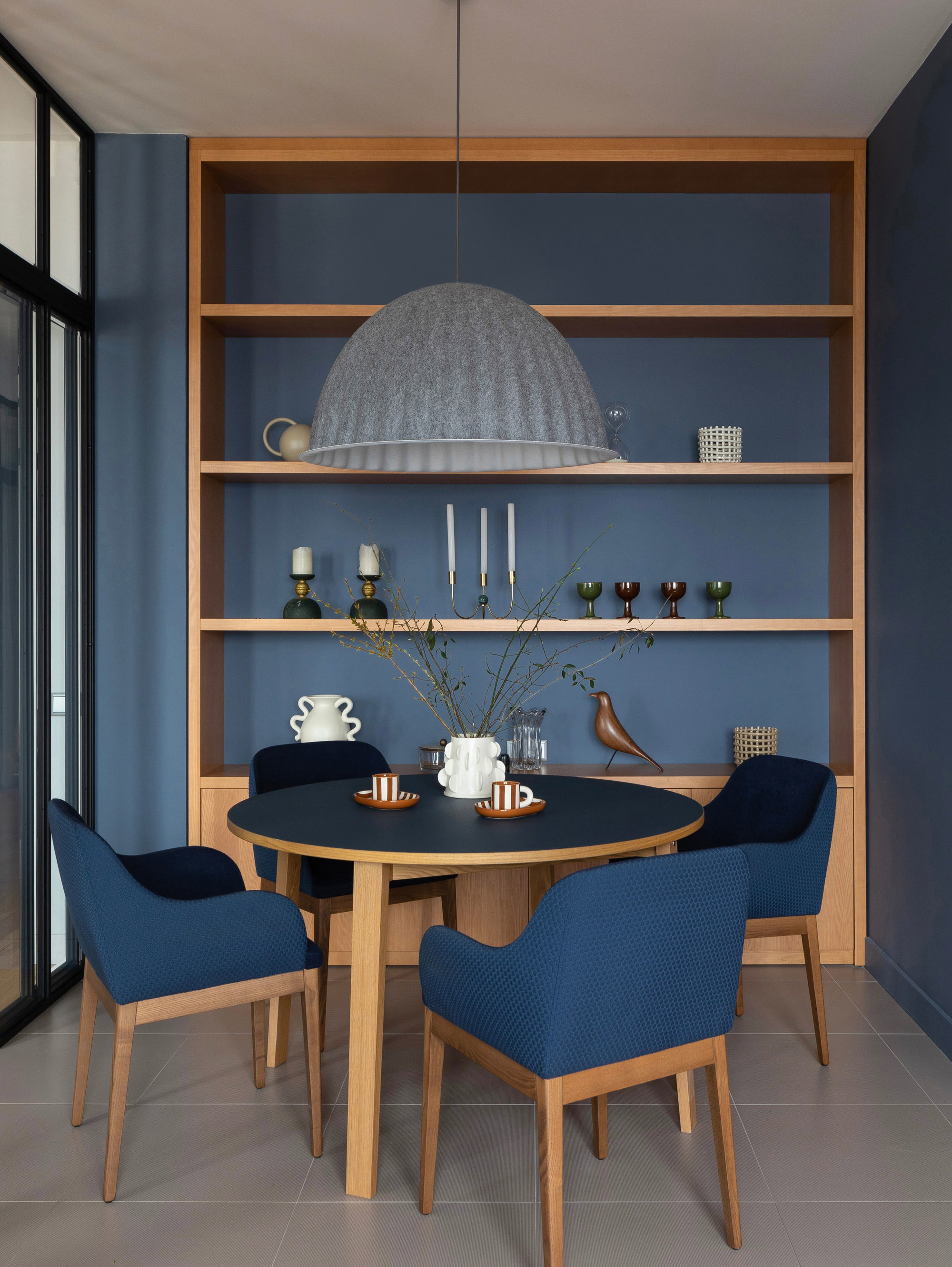 Cocina comedor azul