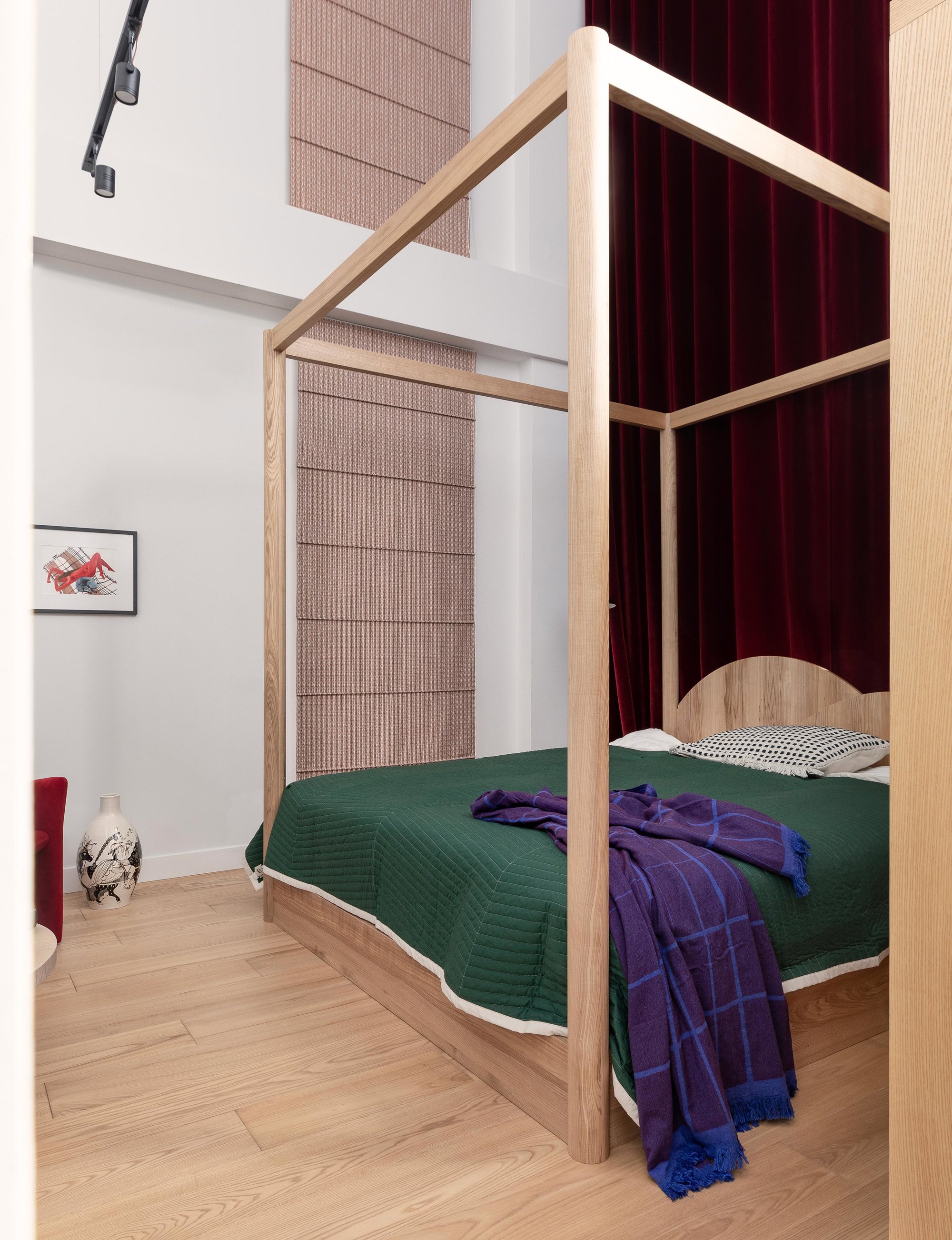 Dormitorio techos altos