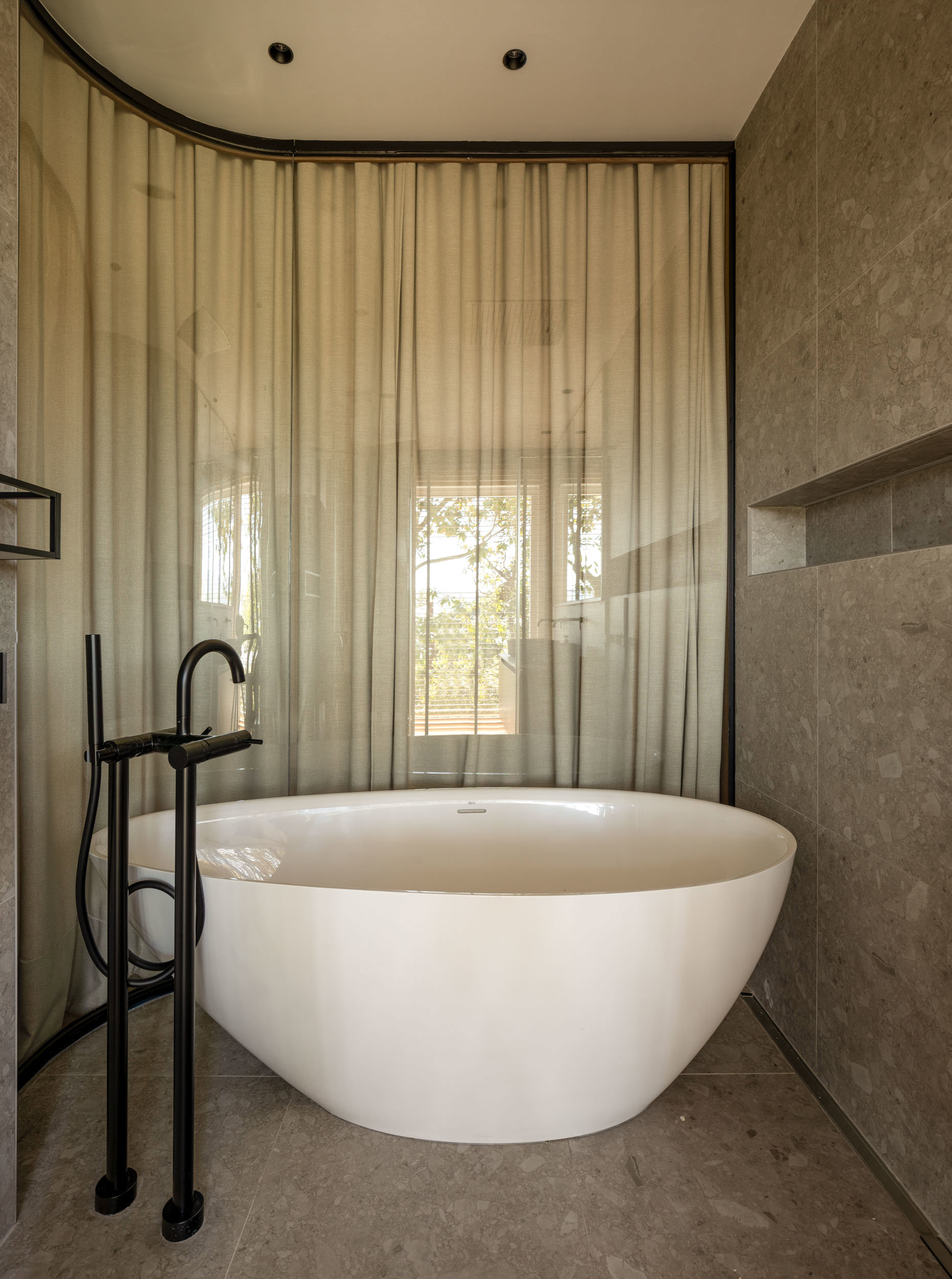 Una bañera con vistas.