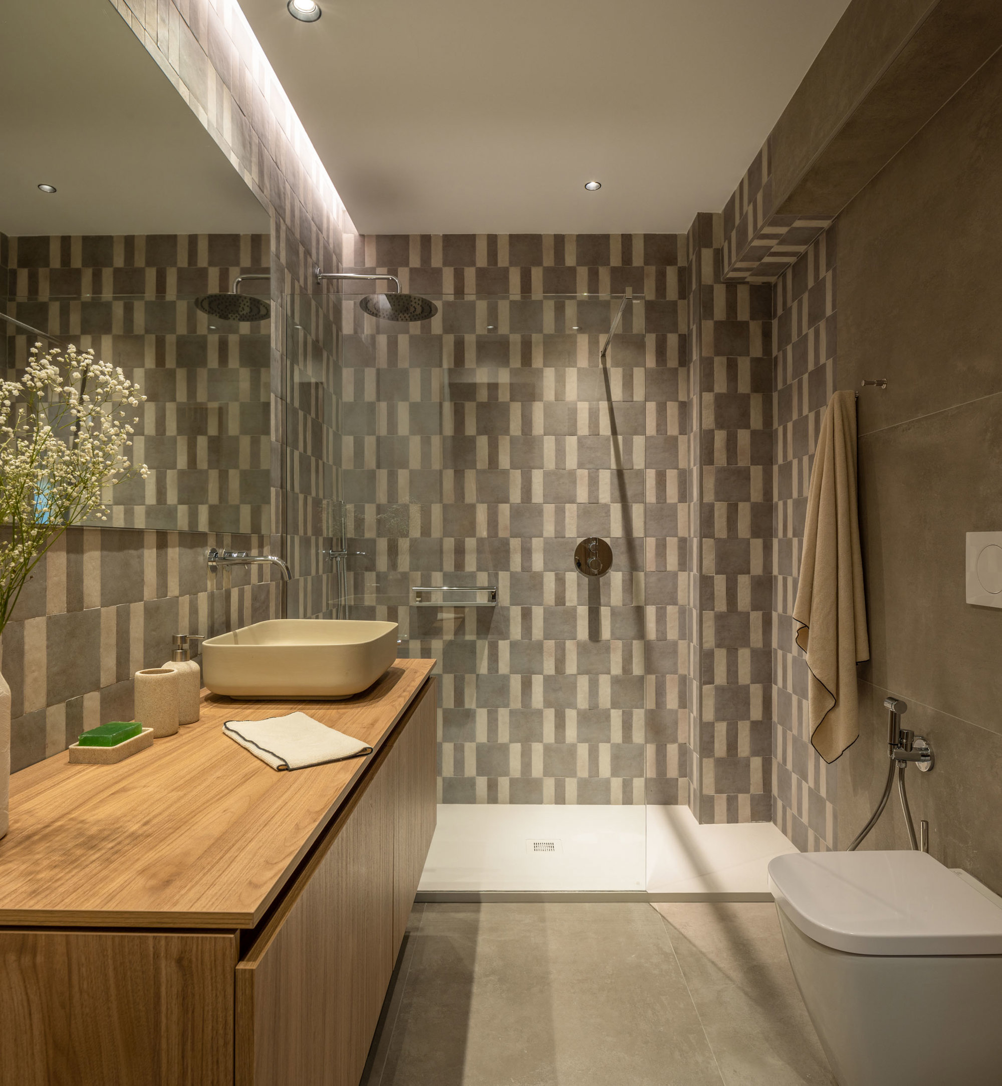 Un baño con textura.