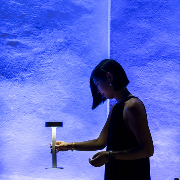 El sueño de una noche de verano: LedsC4 ilumina los jardines del Teatre Grec