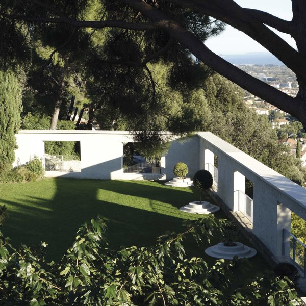 Esta es la historia de Villa Noailles, un icono del racionalismo francés que cumple 100 años