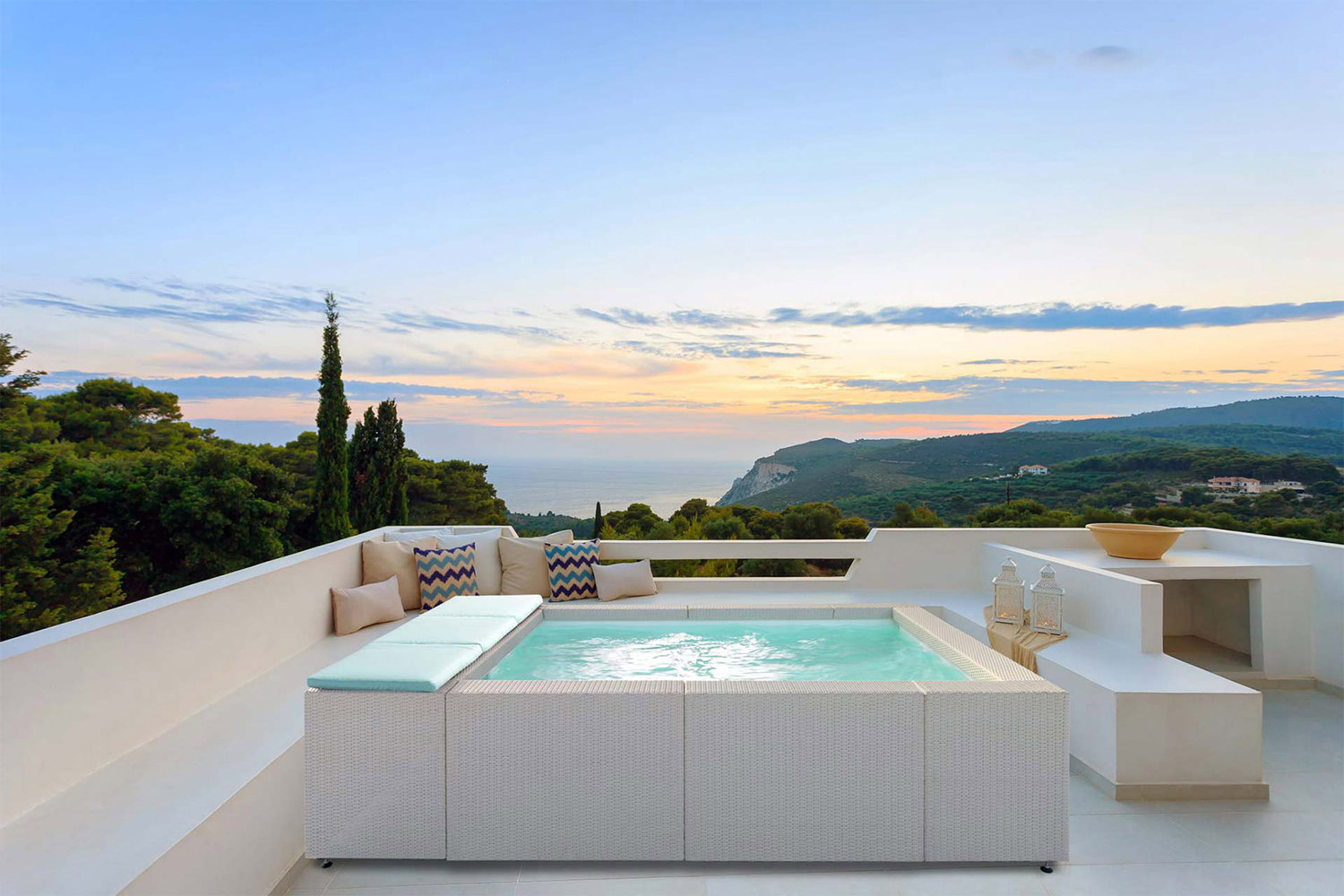 Piscina-prefabricada Laguetto-Playa astralpool